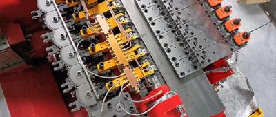 Czy wielostanowiskowe maszyny do formowania na zimno są dokładne?