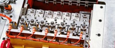 Kucie na zimno vs kucie na gorąco: Co jest lepsze dla elementów złącznych?